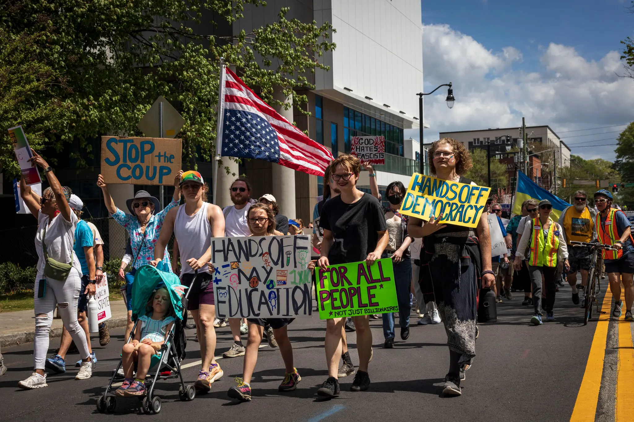 Марш у центрі Атланти в суботу.